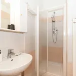 Guesthost - Mm Spezia Mini Apartment Turin